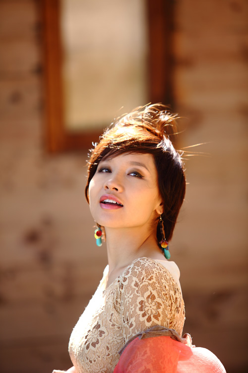 Mai Khôi: Ngực đẹp thì sao phải che? - 2