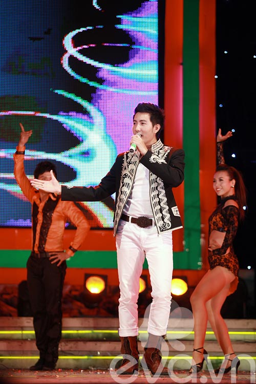 Mỹ Tâm khẳng định đẳng cấp hát live - 14