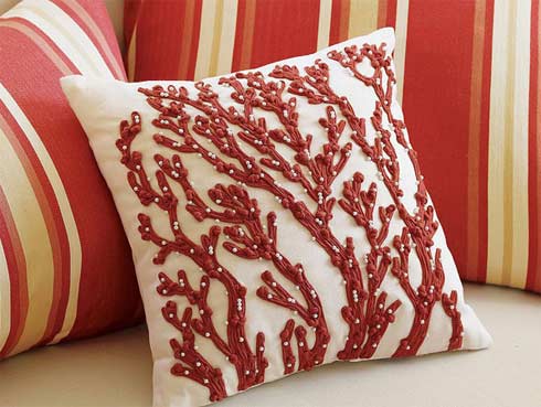 Gối "kiêu sa" nâng vẻ đẹp ghế sofa - 4