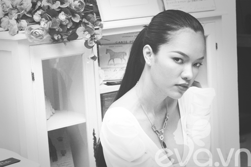 Phiên bản Rihanna Việt lạnh lùng quyến rũ - 1