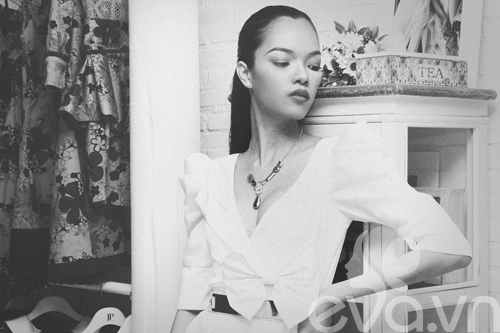 Phiên bản Rihanna Việt lạnh lùng quyến rũ - 4