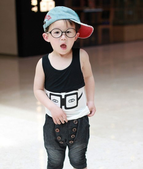 'Hot boy' nhí mỗi ngày một phong cách - 9