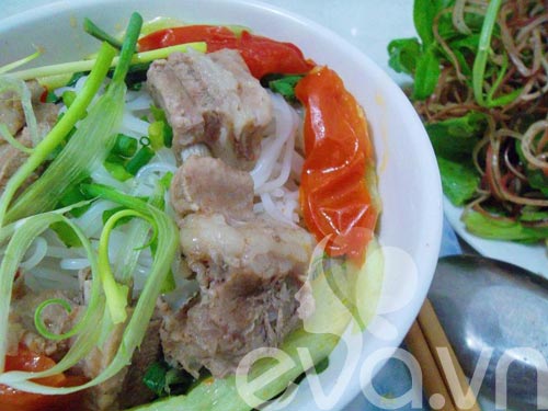 Bún sườn nấu sấu cho ngày nắng nóng - 7