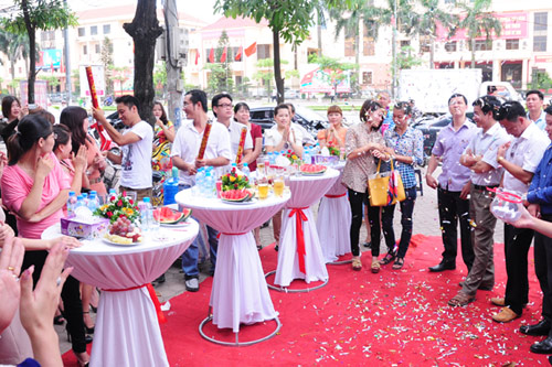 LEWIS ưu đãi hấp dẫn mừng khai trương - 2