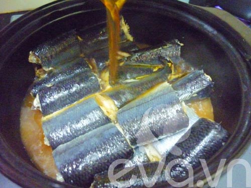 Ngon cơm với cá kìm kho kiểu mới - 5