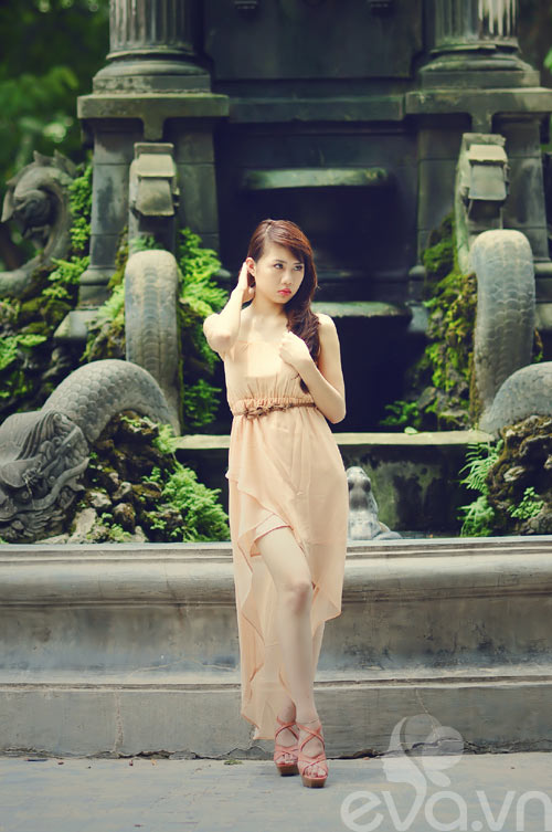 Eva Đẹp: Gặp hoa khôi thích gam màu trầm - 11