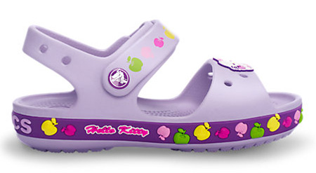 Sốt với mốt dép Crocs mùa hè cá tính - 5
