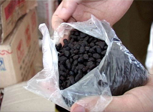 Phát hiện một kho phụ gia thực phẩm TQ nhập lậu - 2