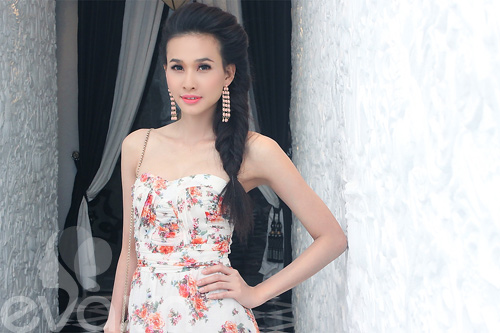 Dương Mỹ Linh gợi cảm với mullet hoa hòe - 5