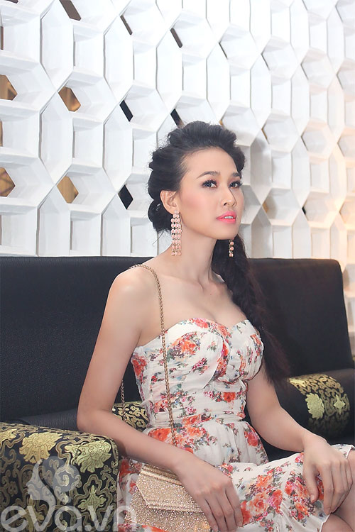 Dương Mỹ Linh gợi cảm với mullet hoa hòe - 11