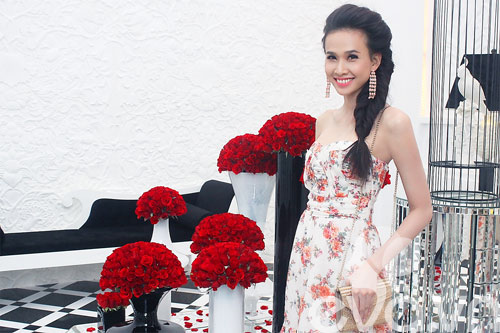 Dương Mỹ Linh gợi cảm với mullet hoa hòe - 9