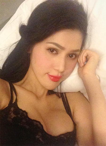 ngan khanh, tuan hung tay trong tay di an - 4