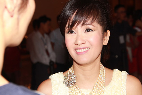 Hương Tràm 'dao kéo', Diễm Hương gầy sọp - 8