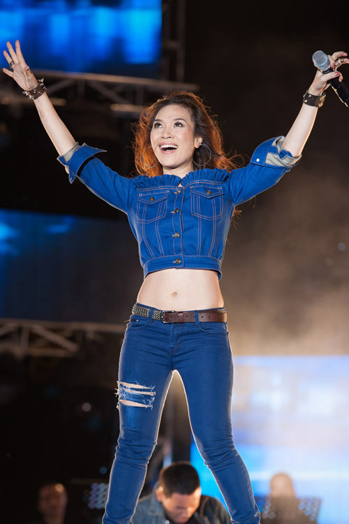Hương Tràm 'dao kéo', Diễm Hương gầy sọp - 13