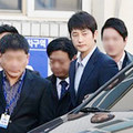 Làng sao - Park Shi Hoo muốn đổi đoàn luật sư