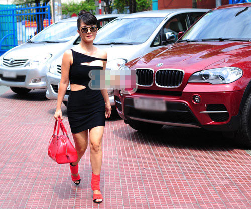 hong nhung mac soc di cham the voice - 2