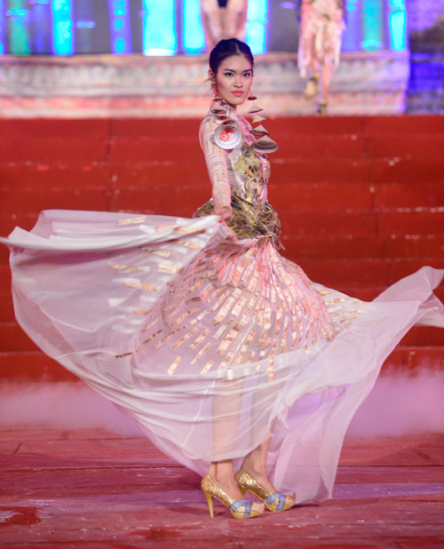 ngoc han, hong que 'ru nhau' lam vedette - 6