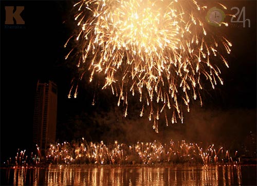 my vo dich cuoc thi trinh dien phao hoa 2013 - 11