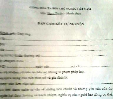 lat mat ‘quy ong’ chay cong chuc gia 70 trieu - 2