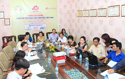 hh cac dan toc: 127 thi sinh vao ban ket - 1