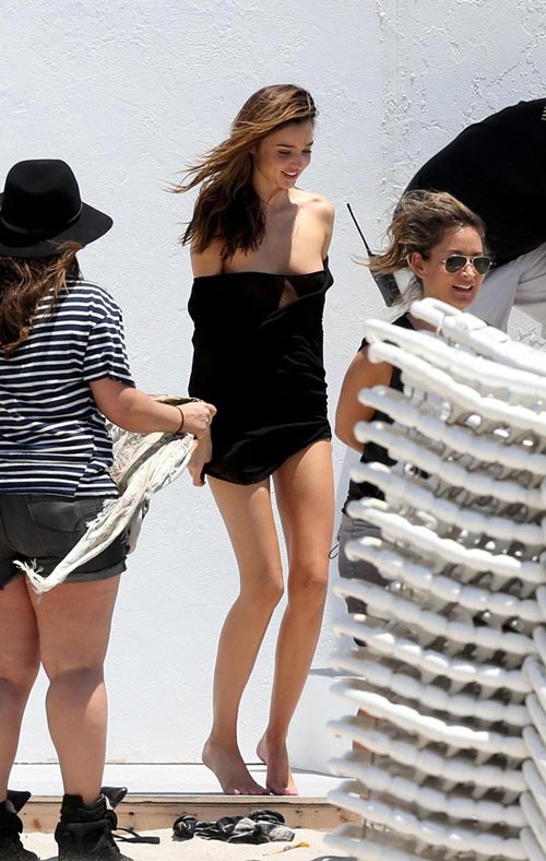 miranda kerr bat ngo bi tut vay lo vong 1 - 1