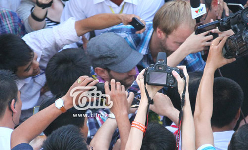 nick vujicic duoc chao don nong nhiet tai vn - 2