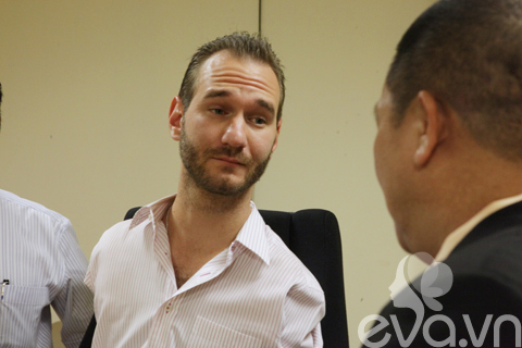 hau truong "doc" truoc gio dien thuyet cua nick vujicic - 2