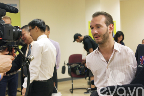 hau truong "doc" truoc gio dien thuyet cua nick vujicic - 4