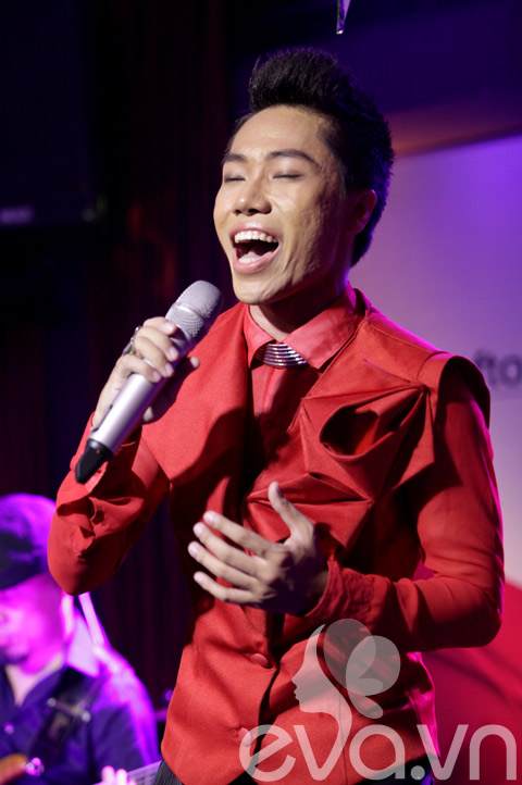 quan quan the voice “do giong” cung hoang quyen - 18