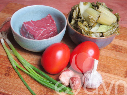 Canh thịt bò nấu dưa chua - 1