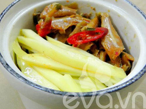 Cá cơm kho xoài ngon lạ - 7