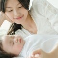 Bà bầu - Kiêng sau sinh: “Tây” khác gì “Ta”?