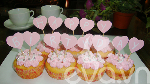 cupcake sua chua de thuong mung sinh nhat - 9