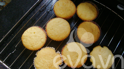 cupcake sua chua de thuong mung sinh nhat - 7