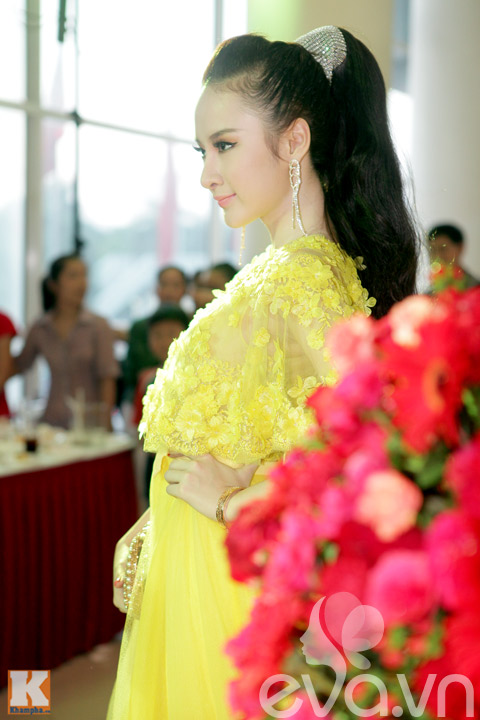 Angela Phương Trinh xinh như công chúa - 6