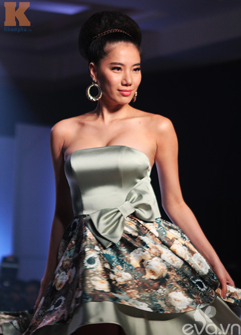 thanh hang mac vay cuoi goi cam - 16