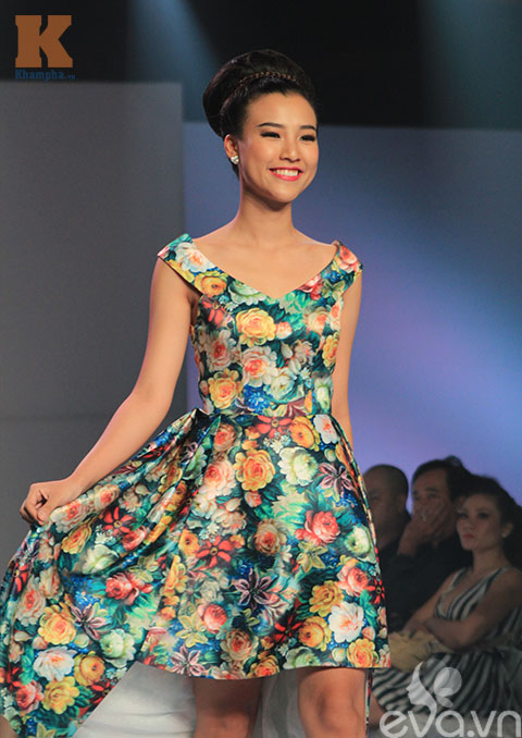 thanh hang mac vay cuoi goi cam - 17