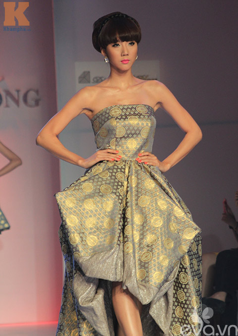 thanh hang mac vay cuoi goi cam - 18