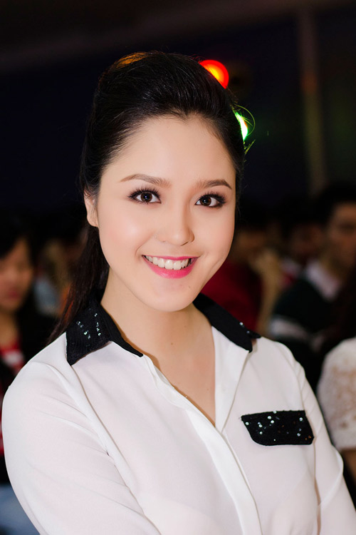 Nhan sắc 9x "khuynh đảo" showbiz Việt - 8