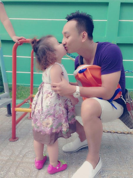 Tuấn Hưng tình tứ bên Mỹ Tâm - 16