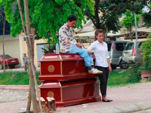 hn: mang quan tai ra pho giai quyet mau thuan - 1