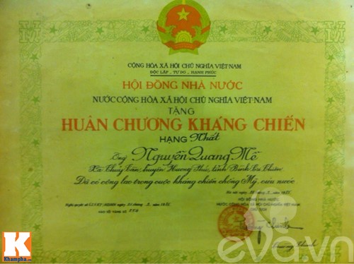 su that gia the "ban trai tin don" cua diem huong - 2