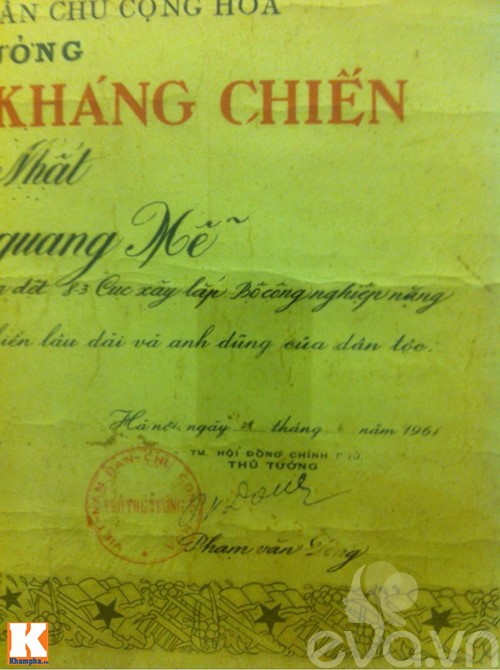 su that gia the "ban trai tin don" cua diem huong - 4