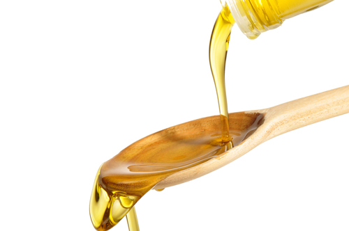 Mẹo sạch mụn bằng dầu olive - 1