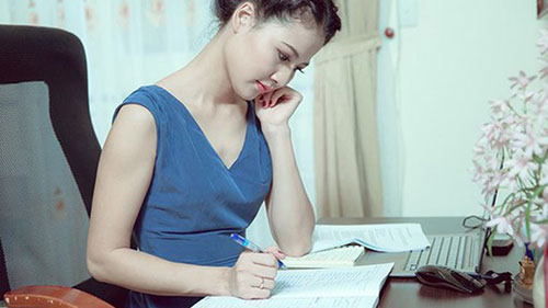 khi hoa hau viet thu xin loi - 6