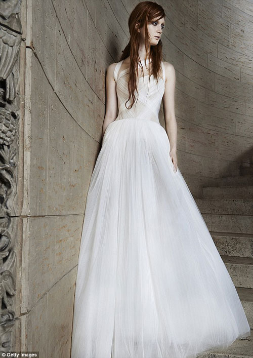 vera wang tung bst vay cuoi 2015 sieu goi cam - 4