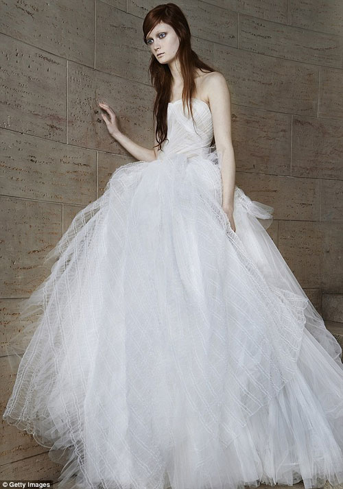 vera wang tung bst vay cuoi 2015 sieu goi cam - 8