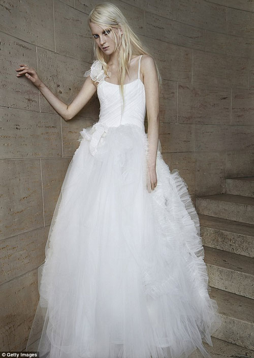 vera wang tung bst vay cuoi 2015 sieu goi cam - 10