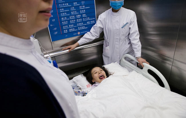 Cảm phục mẹ liệt chân vẫn sinh con