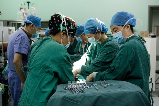 Cảm phục mẹ liệt chân vẫn sinh con